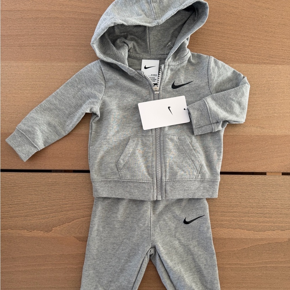 BNWT Nike Gray Baby Tracksuit